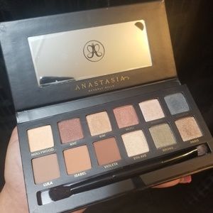 Anastasia Master by Mario